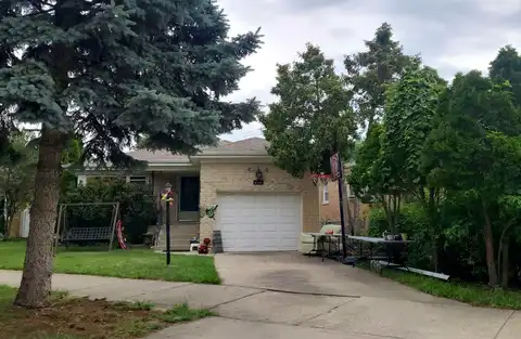 Lowell, CHICAGO, IL 60646