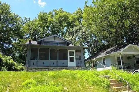 Tracy, KANSAS CITY, MO 64110