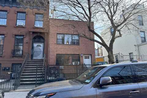 Greene, BROOKLYN, NY 11221