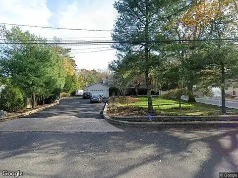 Berkshire Road, West Babylon, NY 11704