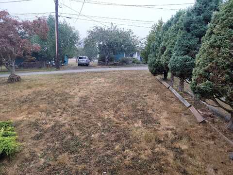 23Rd, MYRTLE POINT, OR 97458
