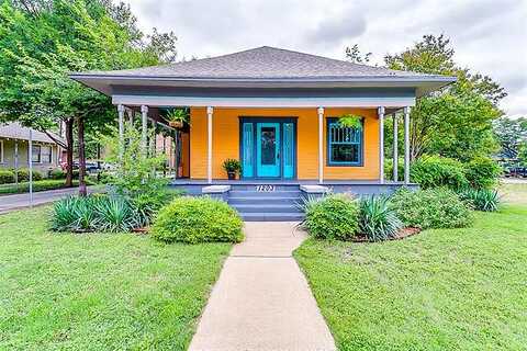 7Th, FORT WORTH, TX 76104