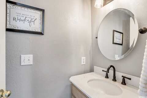 Clernates, WEST JORDAN, UT 84081