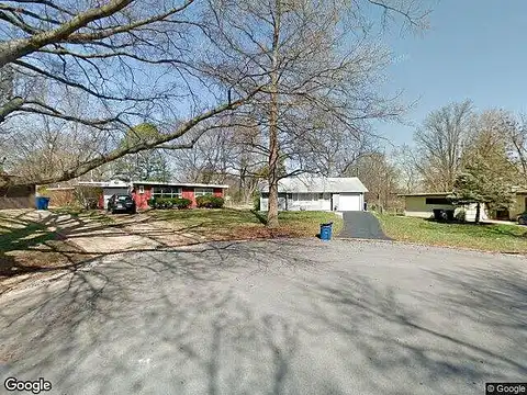 Rosalind, SAINT LOUIS, MO 63114