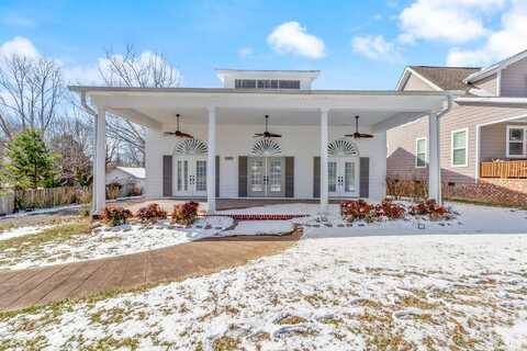 College, DICKSON, TN 37055