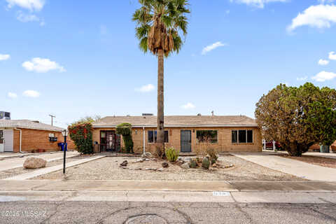 Broadway, TUCSON, AZ 85710