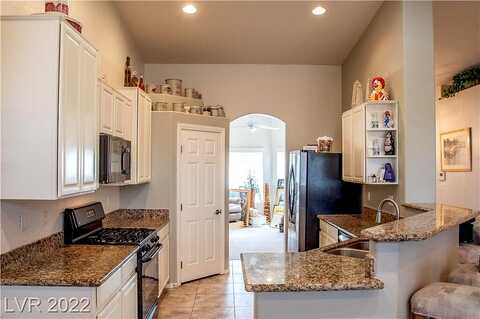 Cantura Bluff, NORTH LAS VEGAS, NV 89031