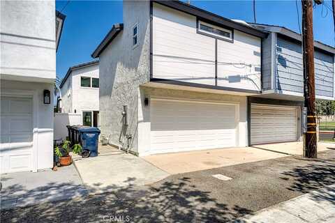 17Th, HUNTINGTON BEACH, CA 92648