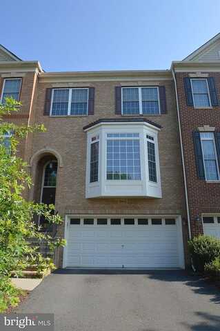 Commons, CHANTILLY, VA 20152