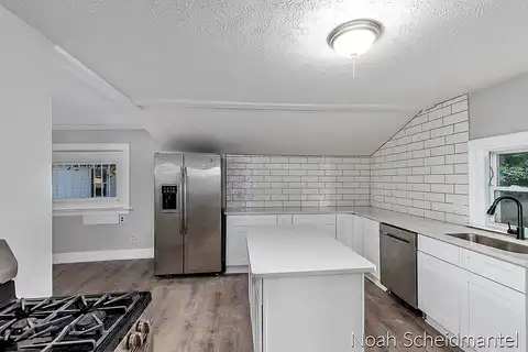 Ann, GRAND RAPIDS, MI 49505