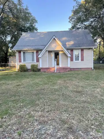 Caroline, SPARTANBURG, SC 29303
