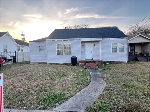 Eads, NEW ORLEANS, LA 70122
