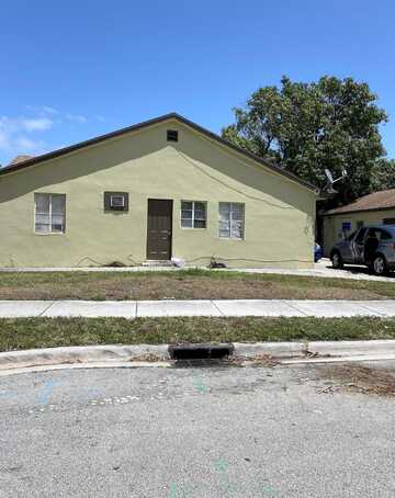 Pinewood, WEST PALM BEACH, FL 33407