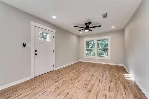 Cynisca, WAXAHACHIE, TX 75165