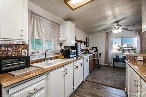 Suffock, KINGMAN, AZ 86409