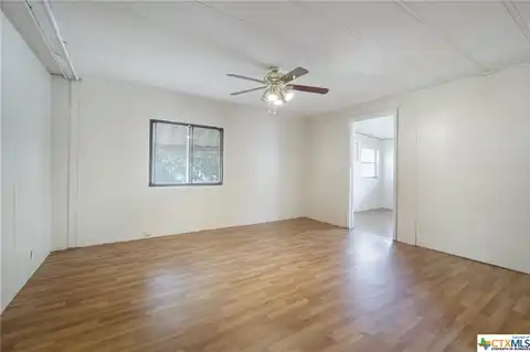 Moss Rose, NEW BRAUNFELS, TX 78130