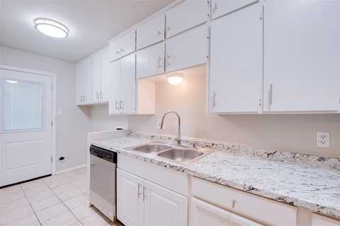 Riverside, FORT WORTH, TX 76111