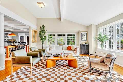 Hill, SAN DIEGO, CA 92106