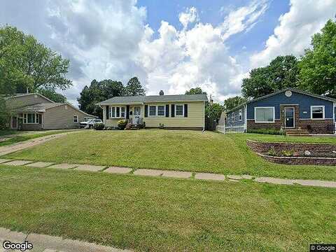 Fairmount, DAVENPORT, IA 52804