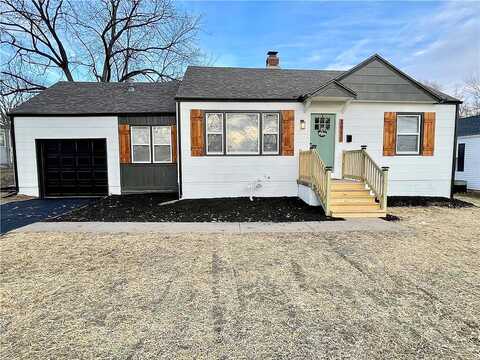 Crestview, INDEPENDENCE, MO 64052