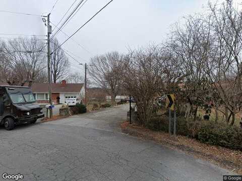 Loop, HENDERSONVILLE, NC 28792