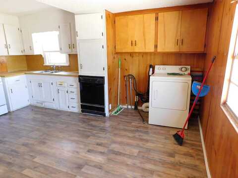 3Rd, FARWELL, TX 79325