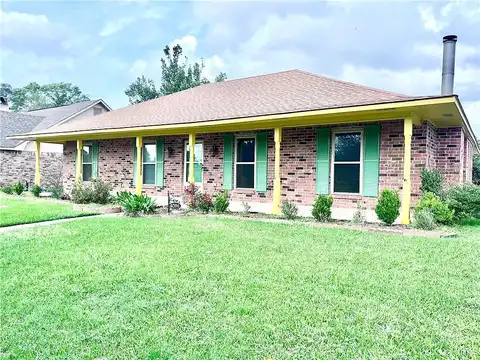 Linstrom, BATON ROUGE, LA 70814