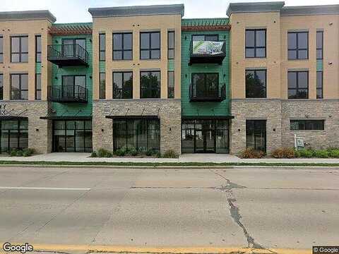 East Main Street #202, Waterford, WI 53185