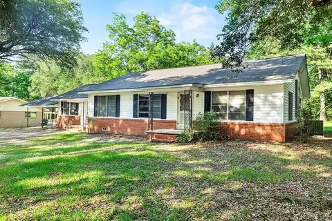 Chestnut, LUFKIN, TX 75901
