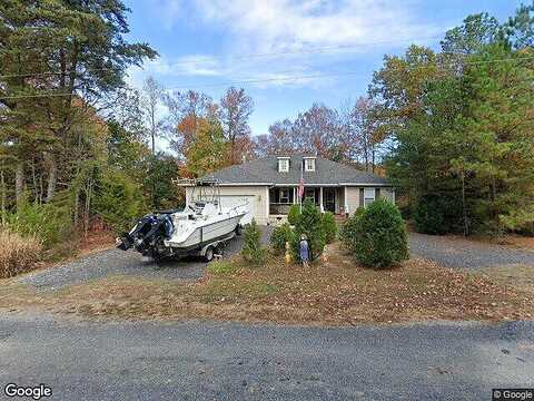 Queens, MONTROSS, VA 22520