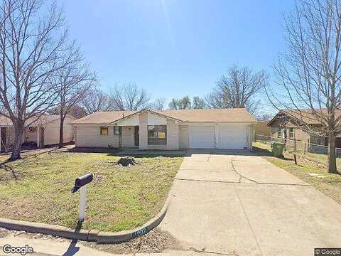 21St, MINERAL WELLS, TX 76067