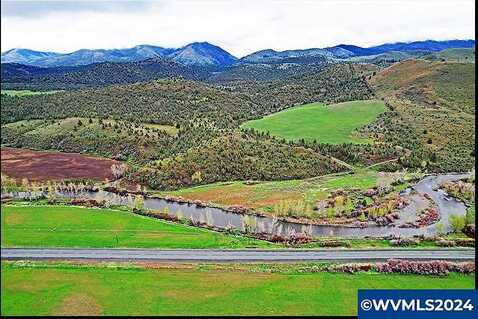 Highway 26, Mt Vernon, OR 97865