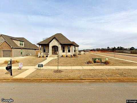 Chestnut Oak Dr, Florence, AL 35633