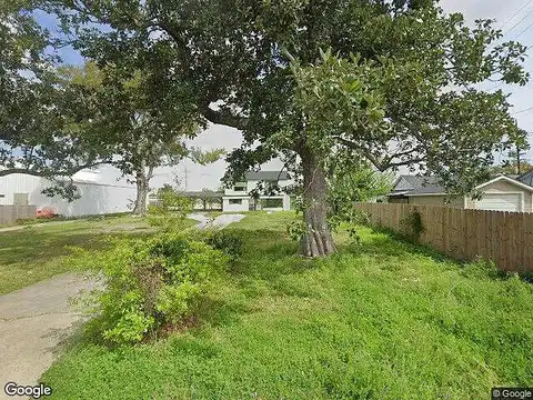 Elm St, Lake Charles, LA 70601