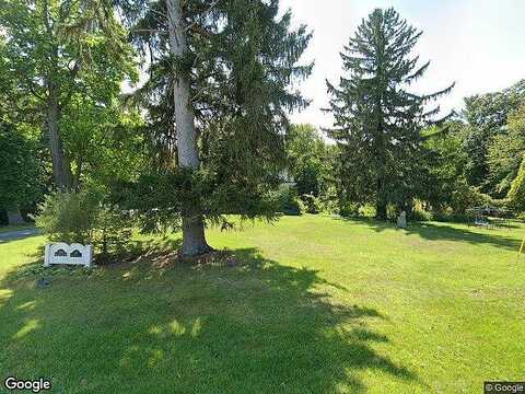 8Th Avenue, South Haven, MI 49090