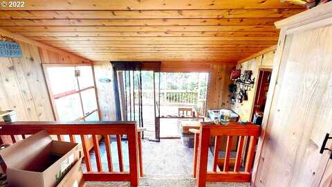 10Th, GOLD BEACH, OR 97444