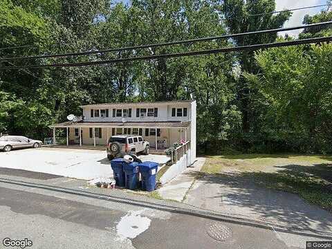 Old Triangle Rd, Triangle, VA 22134