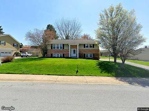 Knollwood, AKRON, PA 17501