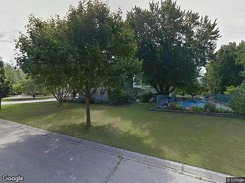 Russell, GREENDALE, WI 53129