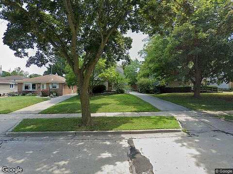 97Th, MILWAUKEE, WI 53227