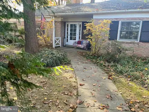 Clairmont, WILLOW STREET, PA 17584