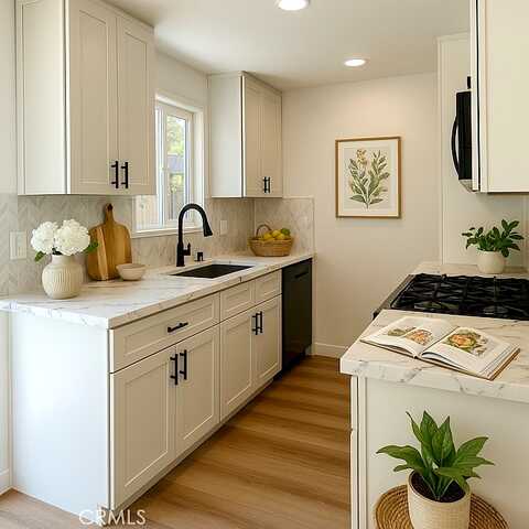 Acacia, FONTANA, CA 92335
