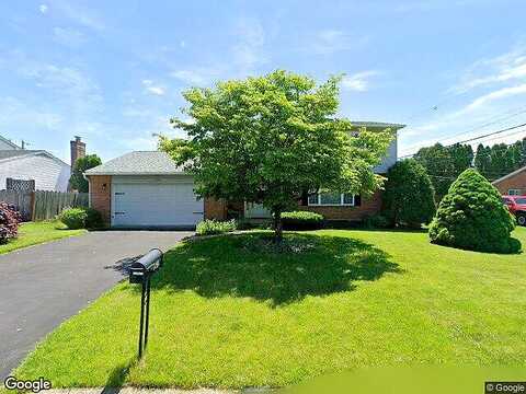 Linden, MACUNGIE, PA 18062