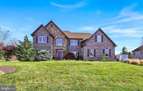 Manor, NAZARETH, PA 18064
