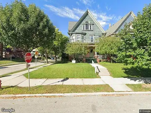 Mckinley, MILWAUKEE, WI 53208
