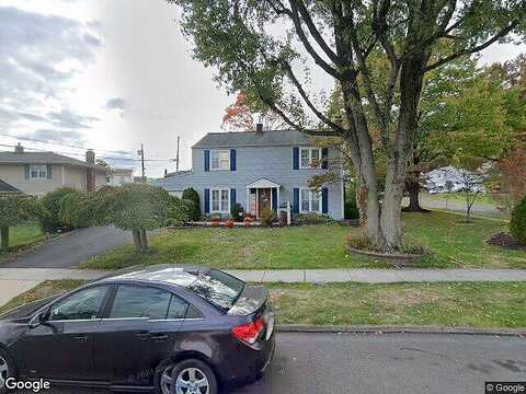 Trim, LEVITTOWN, PA 19056