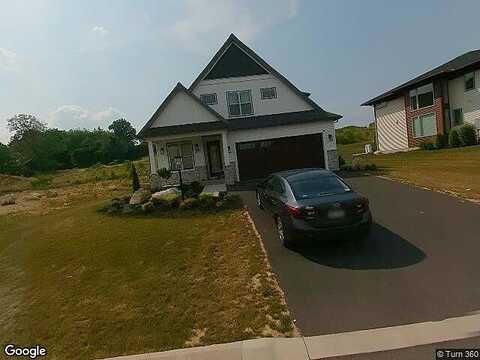 Derek, BOALSBURG, PA 16827