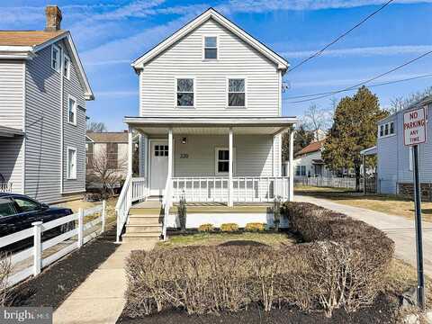 Greenfield, ARDMORE, PA 19003
