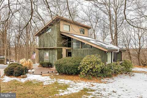 Mary Elizabeth, BOALSBURG, PA 16827