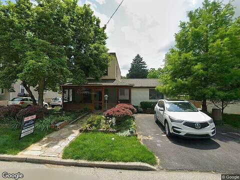 Center, LAFAYETTE HILL, PA 19444